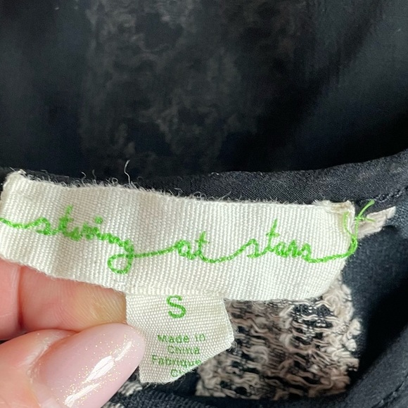 Anthropologie • Striving At Stars Blouse Top Tunic Black Sheer Tan Embroidery - Picture 9 of 9